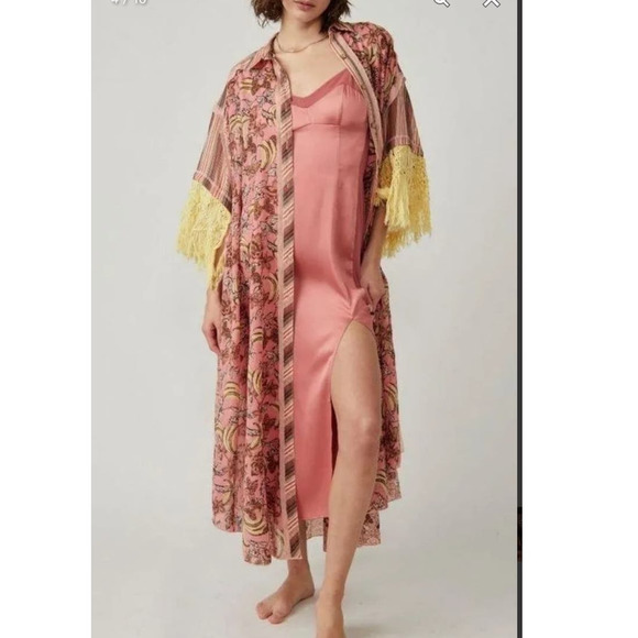 Free People Tops - FREE PEOPLE Watching Waves Maxi Shirt / Mauve Combo Size Large